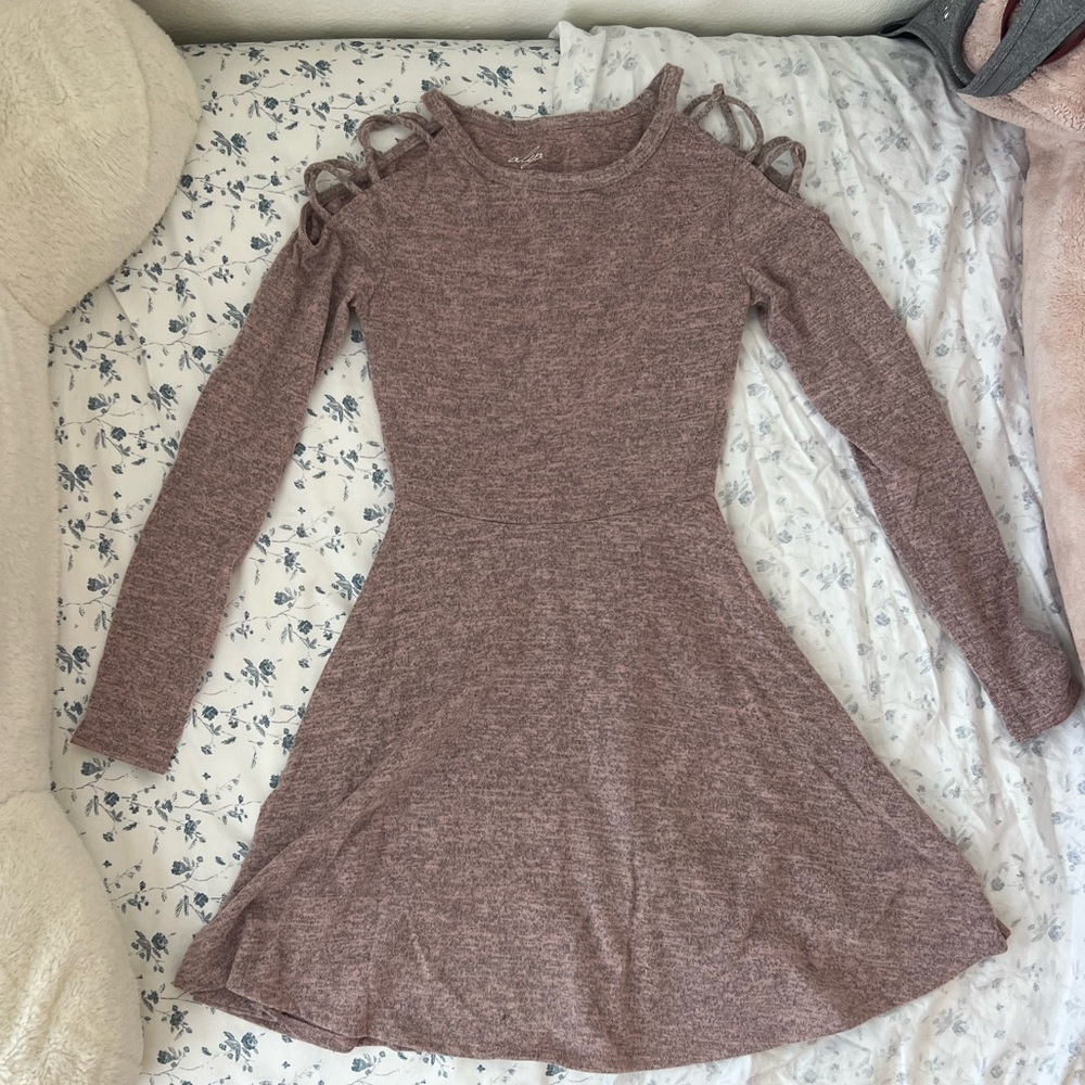 Long sleeved, soft, pink/grey heathered dress with open shoulder pattern